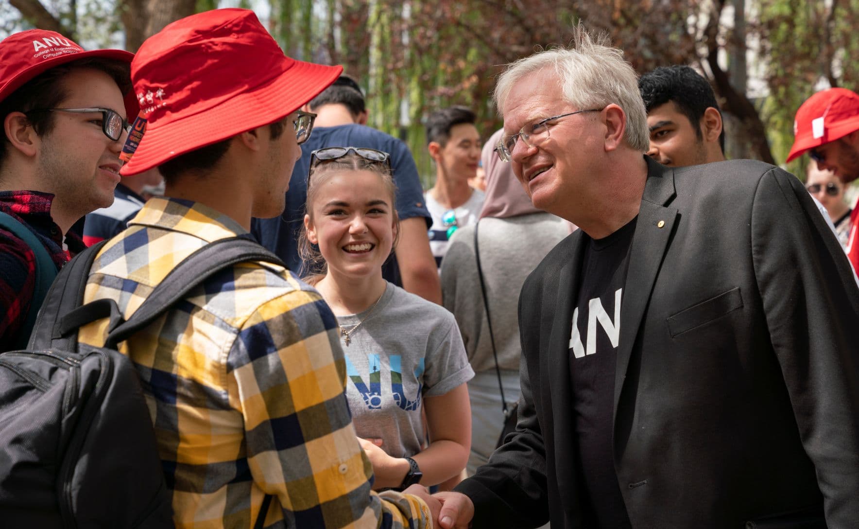 Brian Schmidt speaks with students