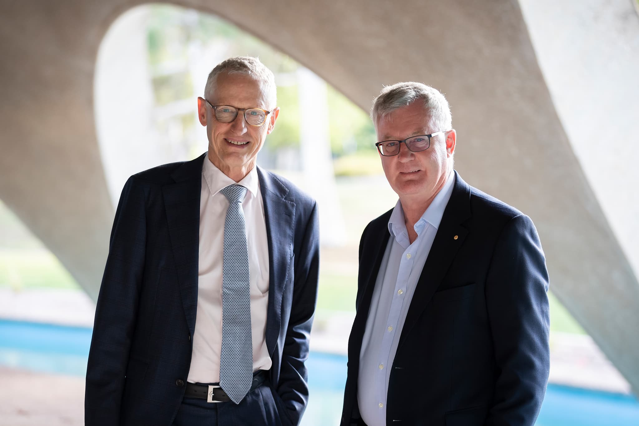 close-up of Dr David Gruen and Dr Martin Parkinson/